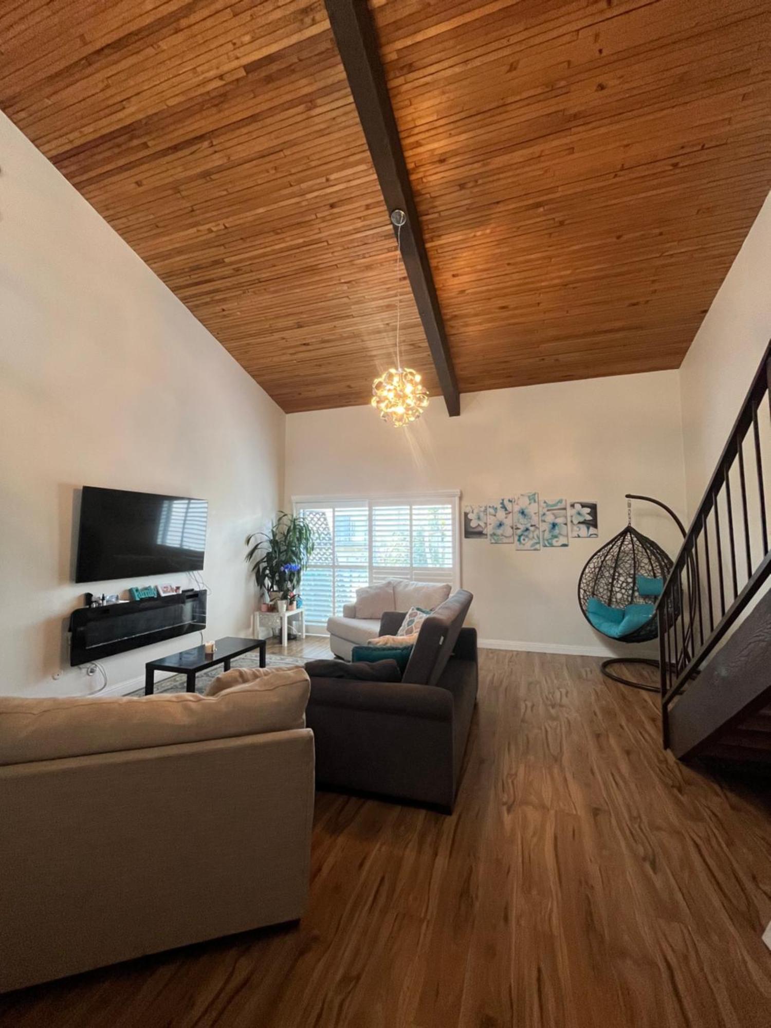 Cozy 1-bedroom Loft In Enchanting Angeles With Ac, Wifi * Los Angeles