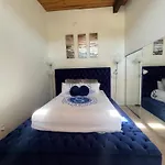 Cozy 1-Bedroom Loft Condo In Enchanting Los Angeles With Ac, Wifi